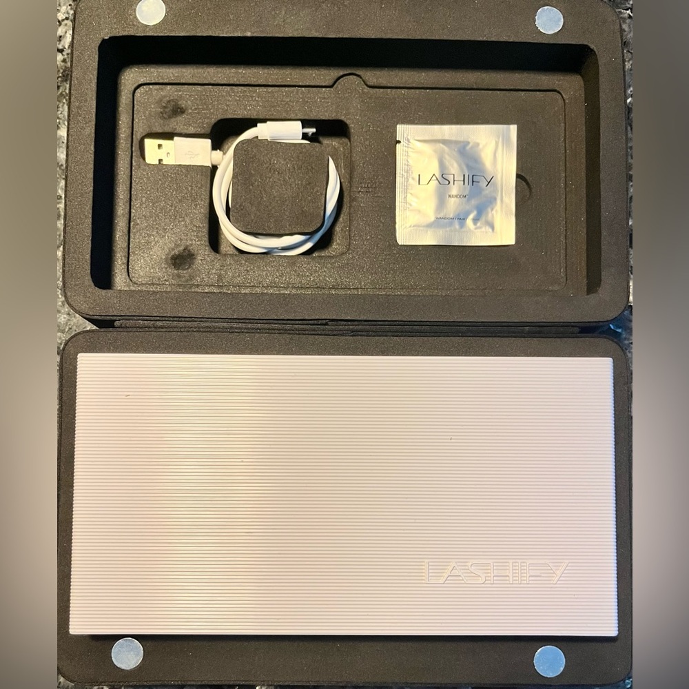 NEW Lashify ✨ White LED Light Control Kit • Sapphire Petite Wand - Picture 8 of 9